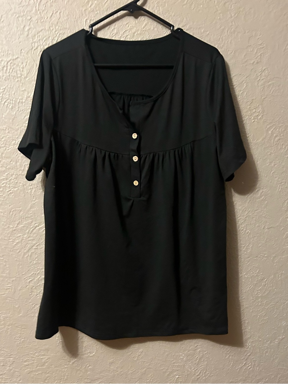 Women's Black Short-Sleeve Button Front Top